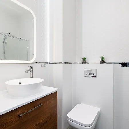 Hanza Tower Studio 720